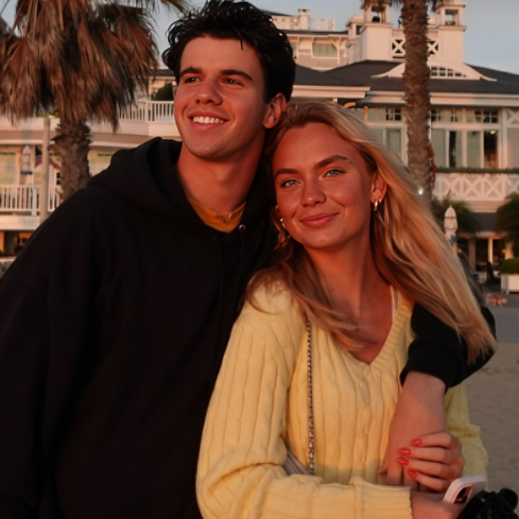 Sage Rosen and Mykalah King began dating in 2023.